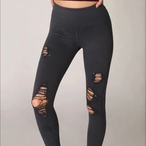 Womens Avocado “Rebel” workout leggings.